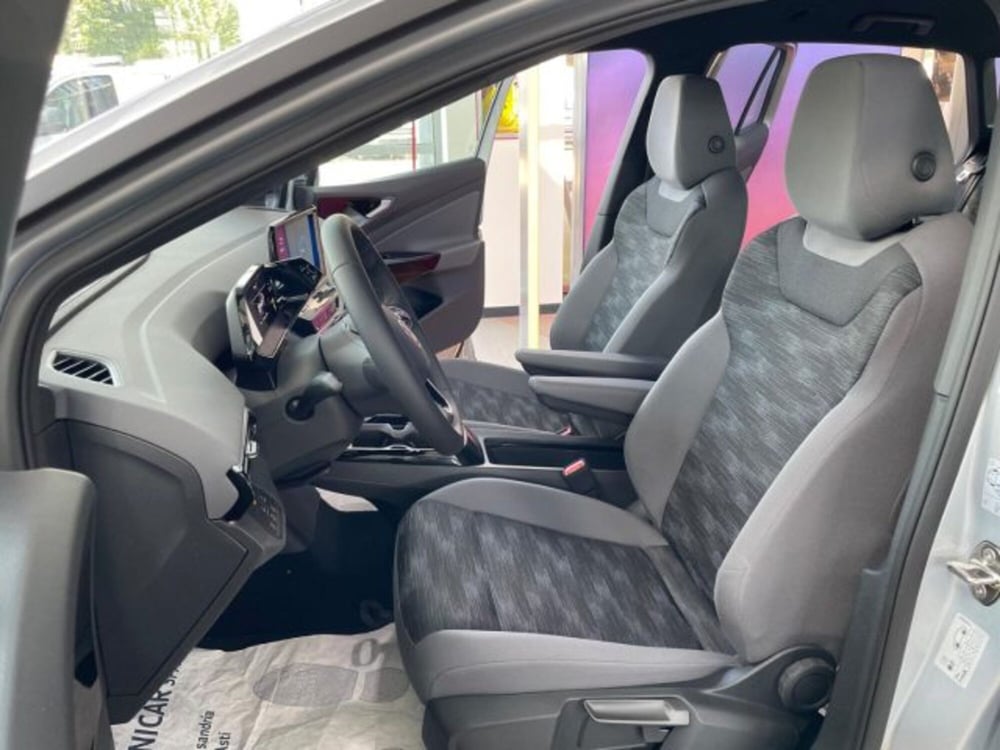 Volkswagen ID.4 nuova a Cuneo (13)