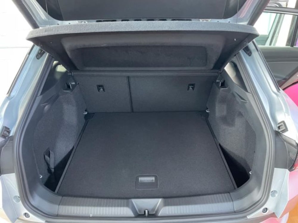 Volkswagen ID.4 nuova a Cuneo (15)