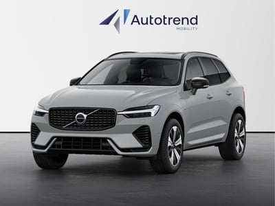 Volvo XC60 T8 Recharge AWD Plug-in Hybrid automatico Plus Dark nuova a Bari