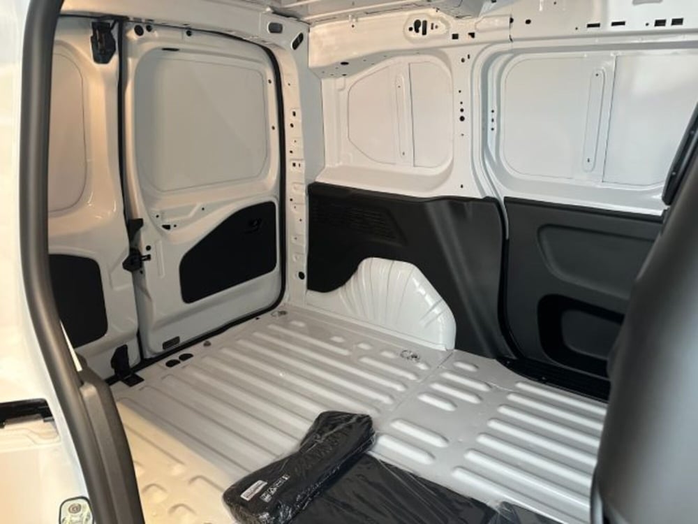 Toyota Proace City nuova a Cuneo (8)