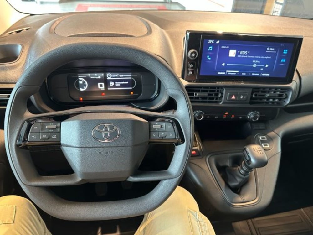 Toyota Proace City nuova a Cuneo (15)