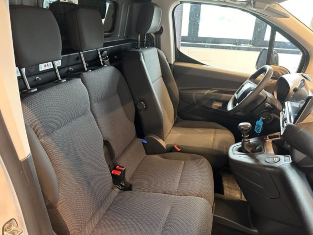 Toyota Proace City nuova a Cuneo (7)