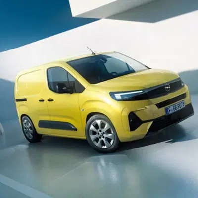 Opel Combo Furgone Cargo 1.5 Diesel 100CV S&amp;S PC 650kg Edition nuova a Gubbio
