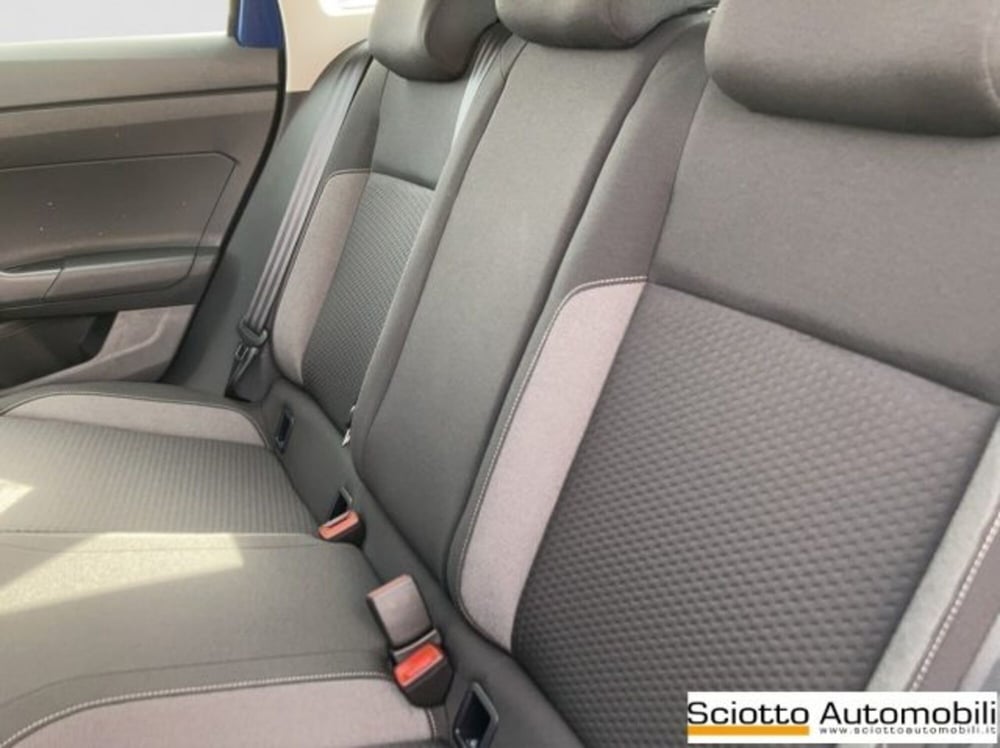 Volkswagen Taigo nuova a Messina (12)