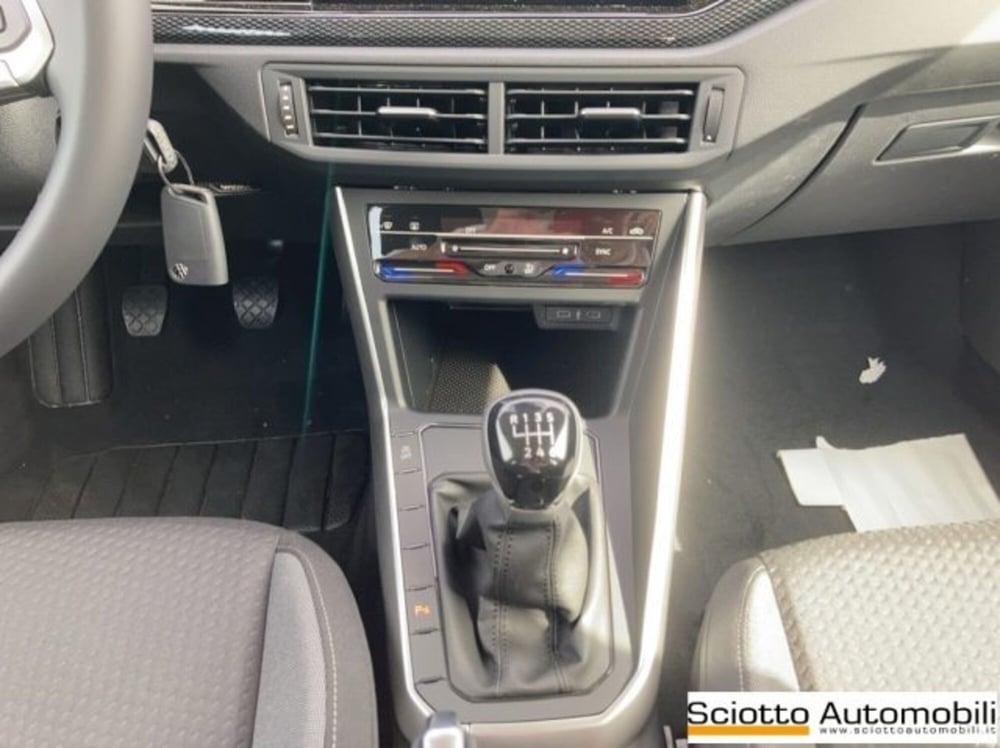 Volkswagen Taigo nuova a Messina (14)
