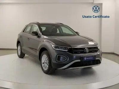 Volkswagen T-Roc 1.5 TSI ACT DSG Sport BlueMotion Technology nuova a Pratola Serra