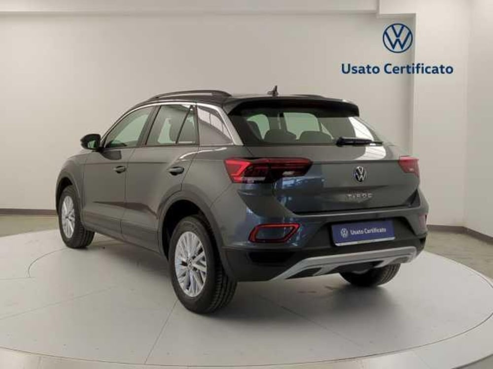 Volkswagen T-Roc nuova a Avellino (5)