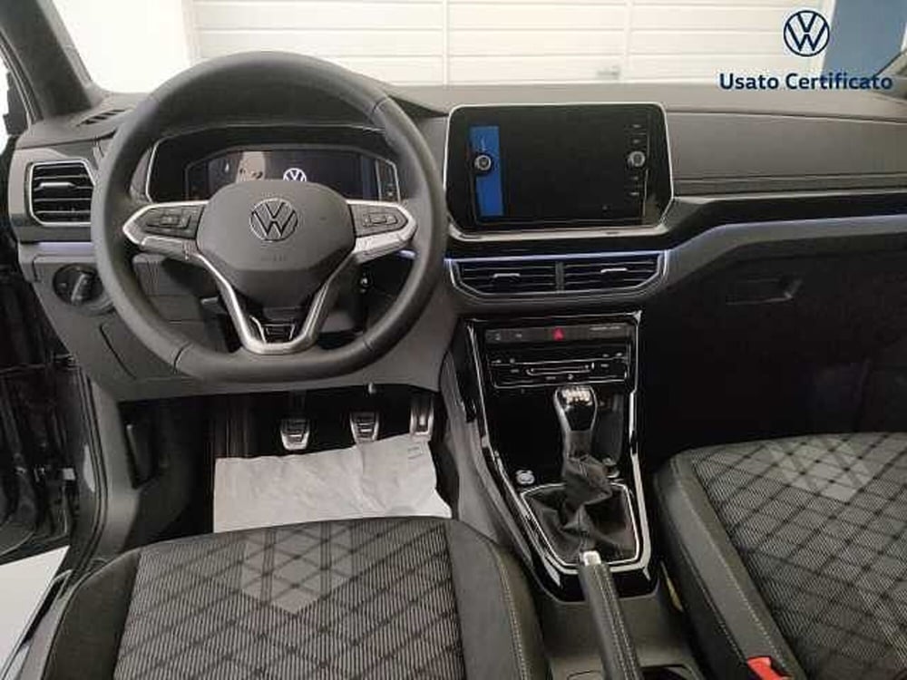 Volkswagen T-Cross nuova a Varese (15)