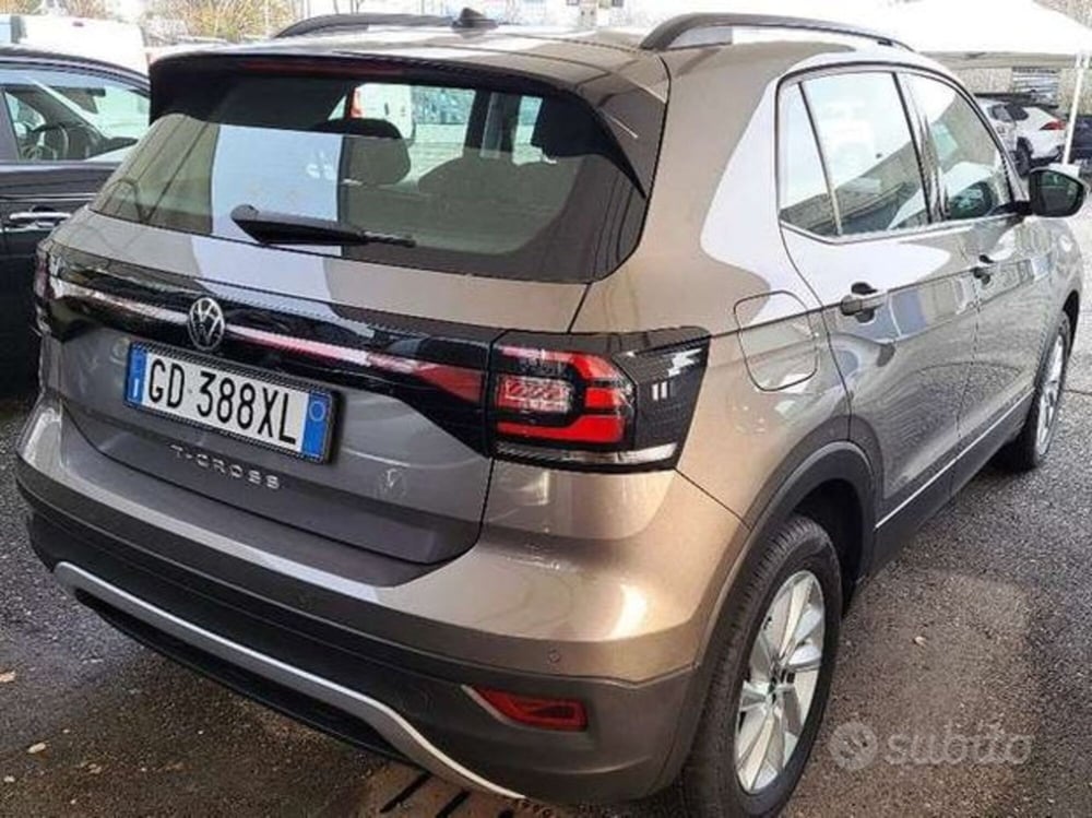 Volkswagen T-Cross usata a Varese (9)