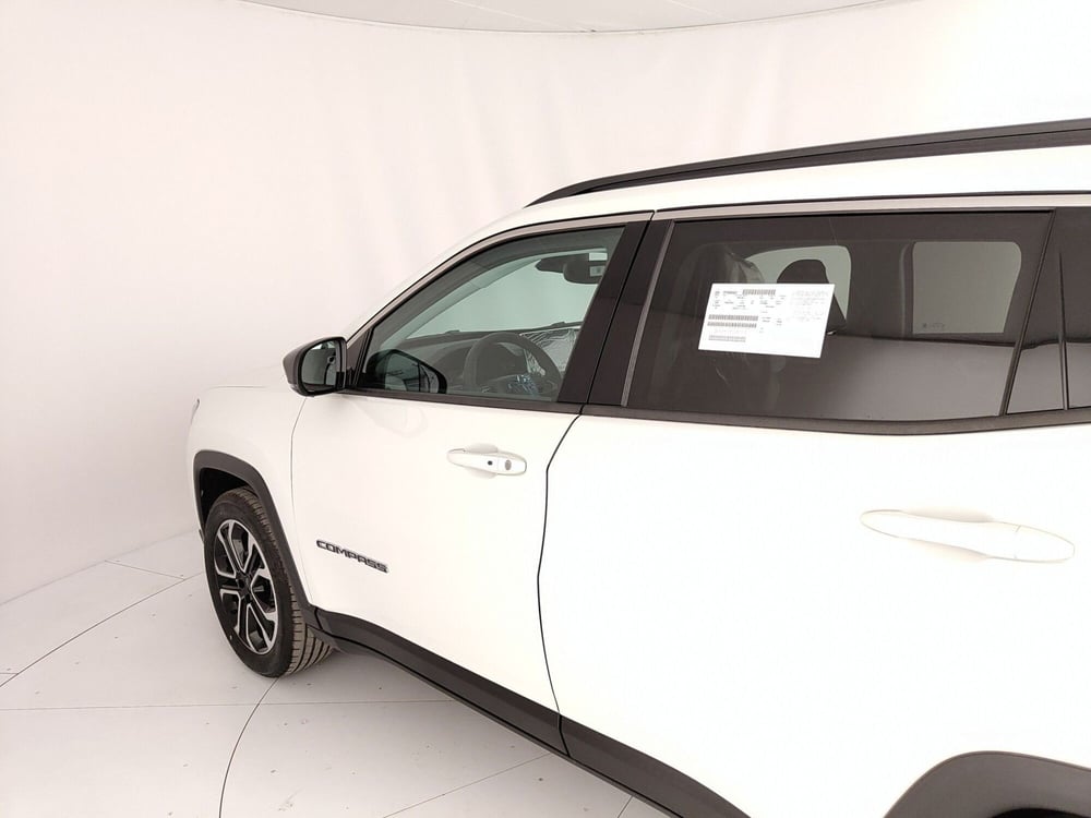 Jeep Compass nuova a Caserta (10)