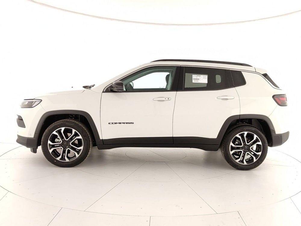 Jeep Compass nuova a Caserta (8)