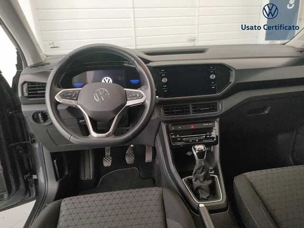 Volkswagen T-Cross usata a Varese (15)