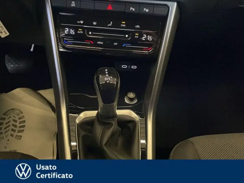 Volkswagen T-Roc usata a Vicenza (11)