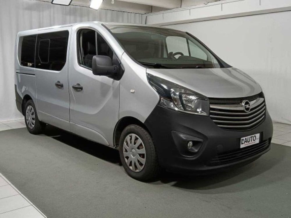 Opel Vivaro Furgone usata a Sondrio (7)