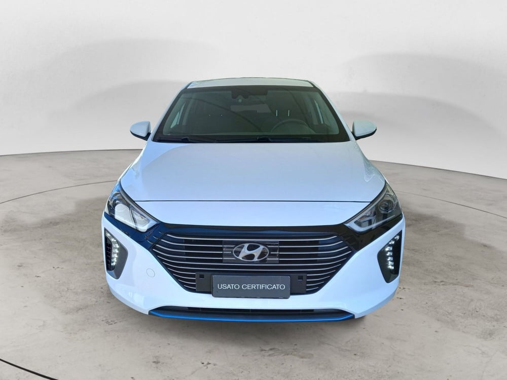 Hyundai Ioniq usata a Bari (3)