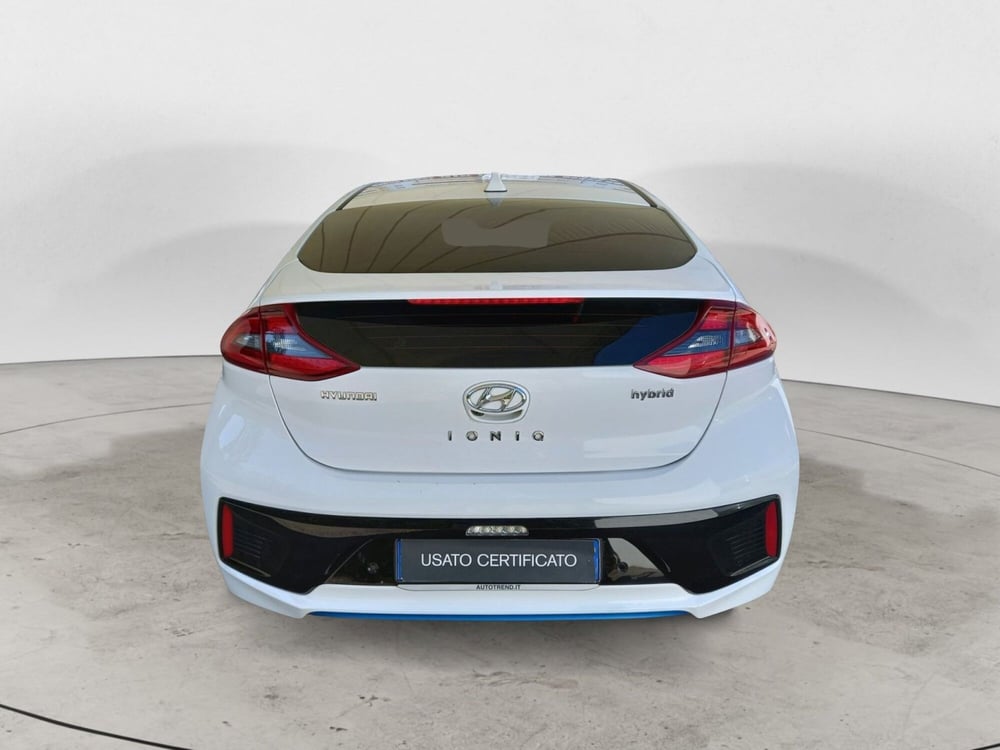 Hyundai Ioniq usata a Bari (4)