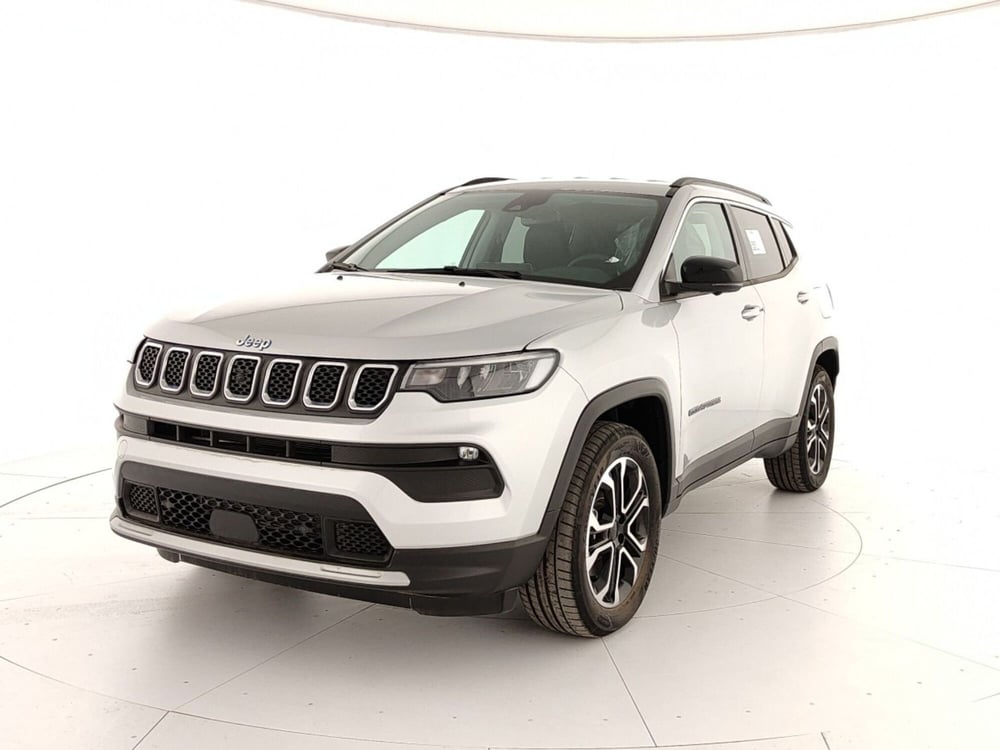 Jeep Compass nuova a Caserta (3)