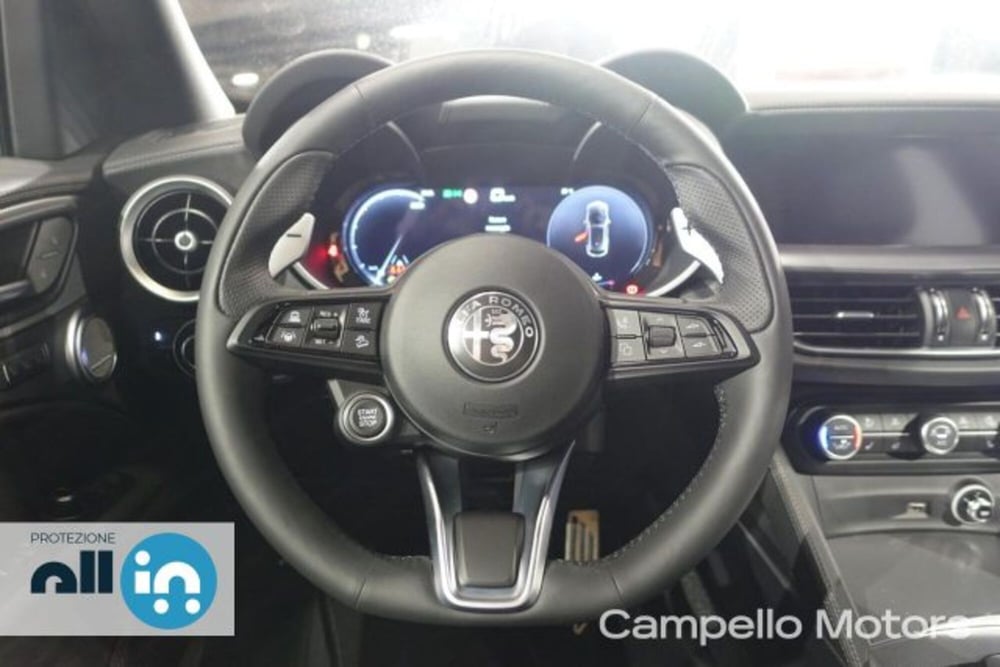 Alfa Romeo Stelvio nuova a Venezia (8)