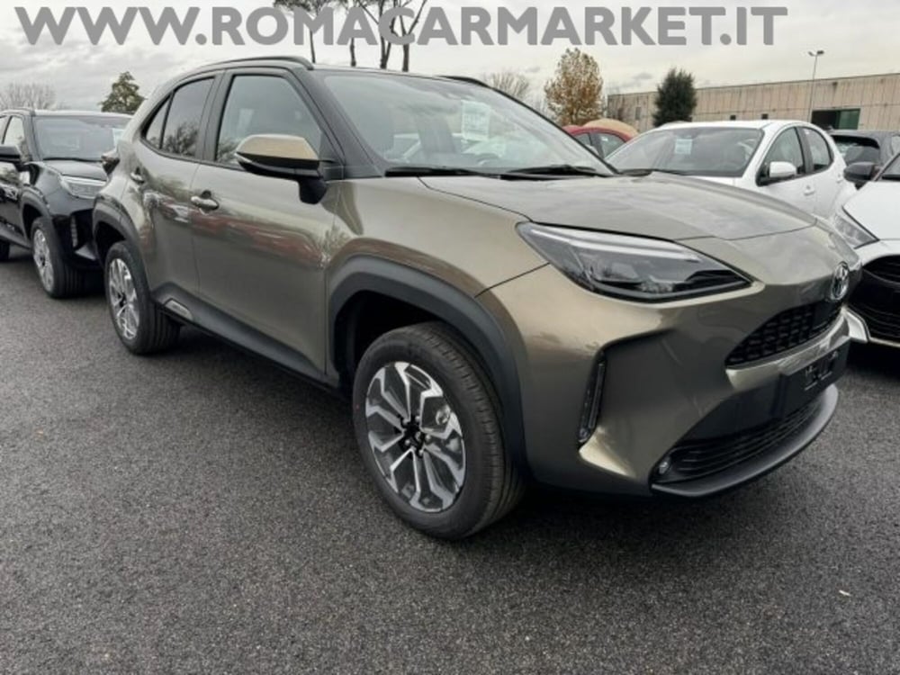 Toyota Yaris Cross nuova a Roma (4)