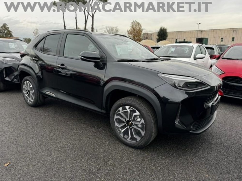 Toyota Yaris Cross nuova a Roma (6)