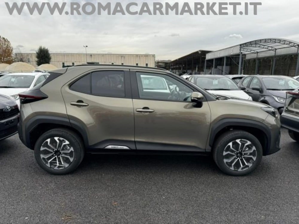 Toyota Yaris Cross nuova a Roma (5)