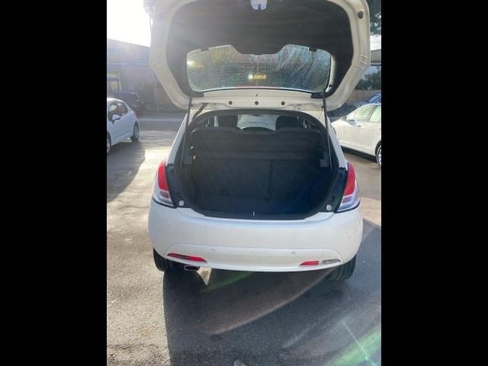 Lancia Ypsilon usata a Grosseto (8)