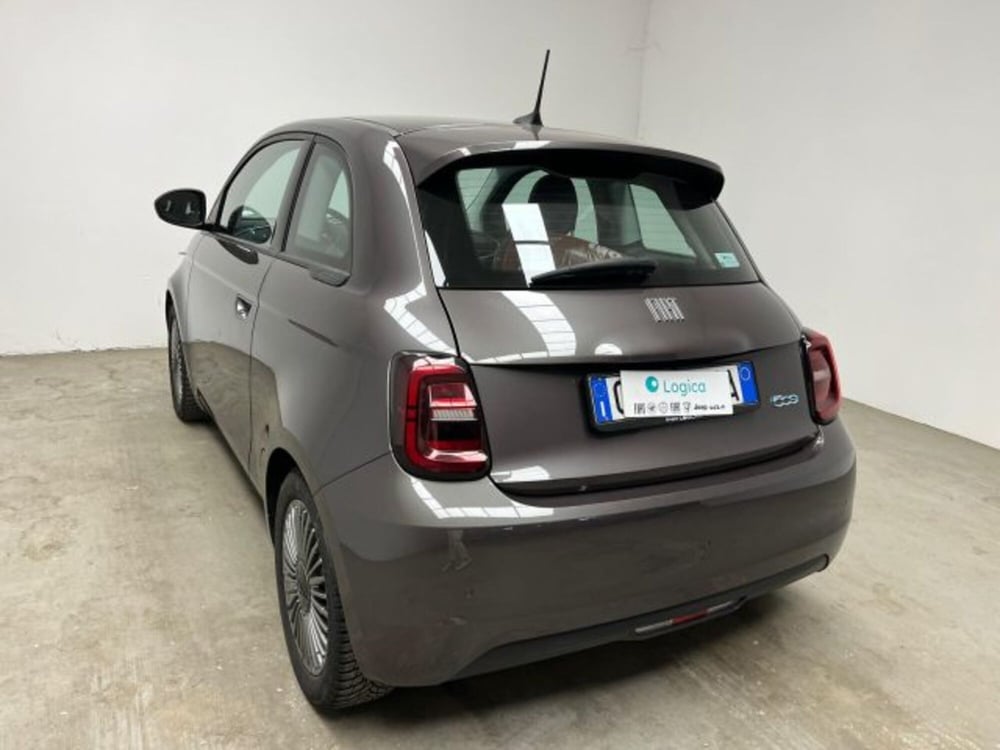 Fiat 500e usata a Biella (4)