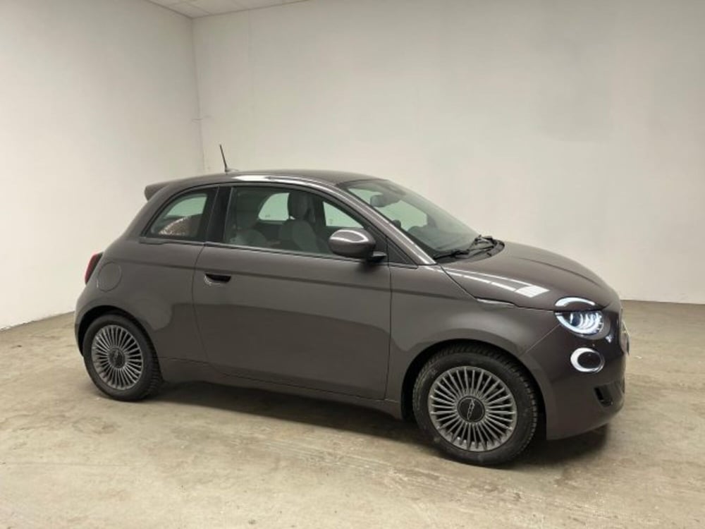 Fiat 500e usata a Biella (8)