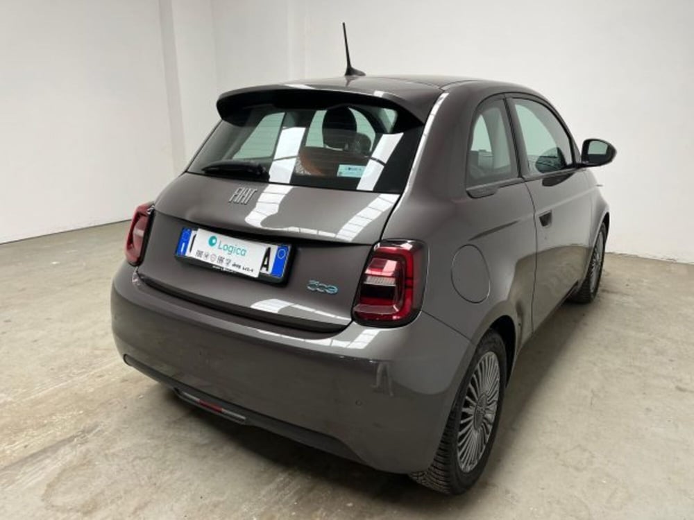 Fiat 500e usata a Biella (9)