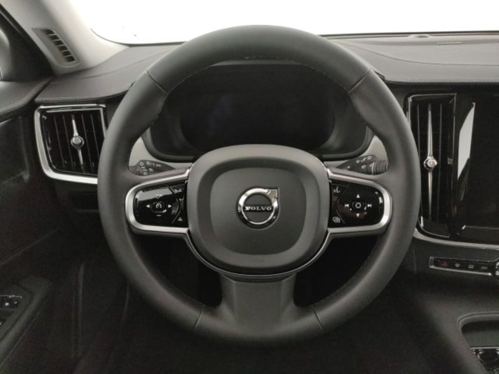 Volvo V90 nuova a Modena (13)