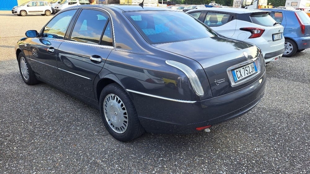 Lancia Thesis usata a Varese (13)