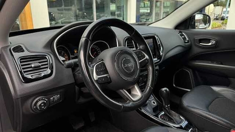 Jeep Compass usata a Milano (17)