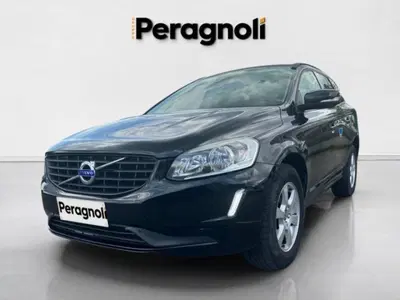 Volvo XC60 D4 Kinetic del 2015 usata a Firenze