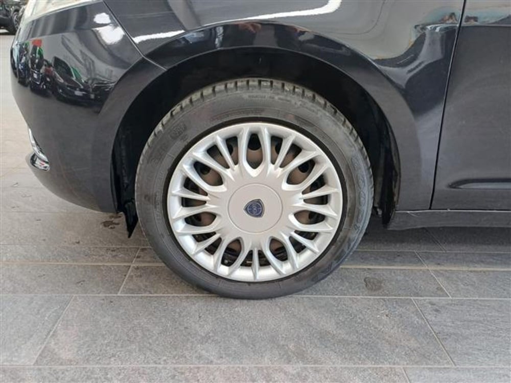 Lancia Ypsilon usata a Cremona (5)