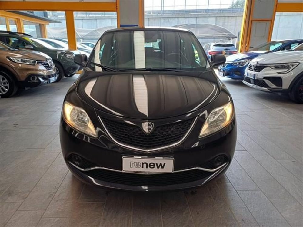 Lancia Ypsilon usata a Cremona (2)