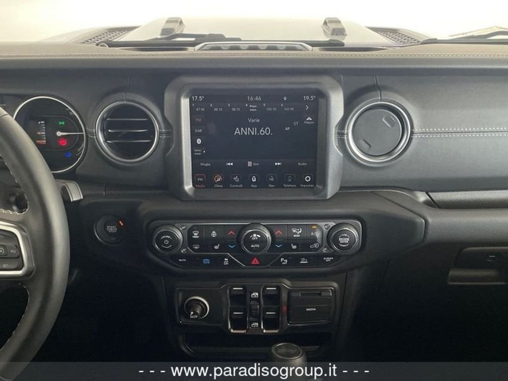 Jeep Wrangler nuova a Catanzaro (16)