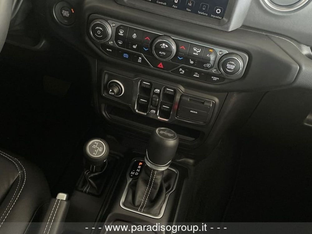 Jeep Wrangler nuova a Catanzaro (18)