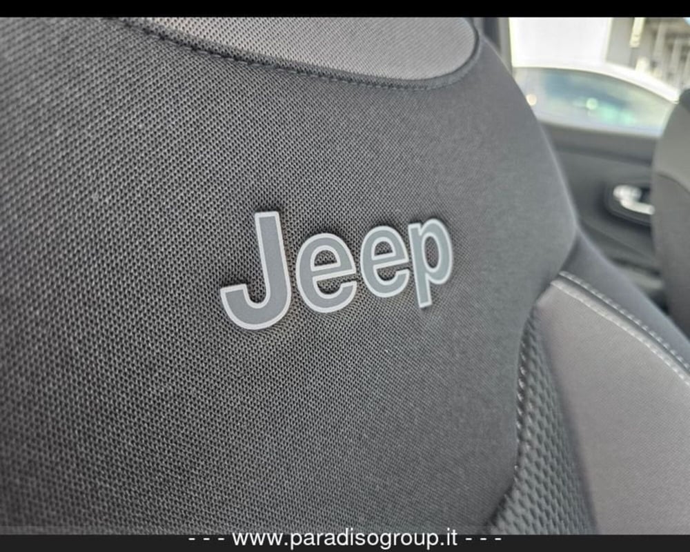 Jeep Renegade nuova a Catanzaro (12)