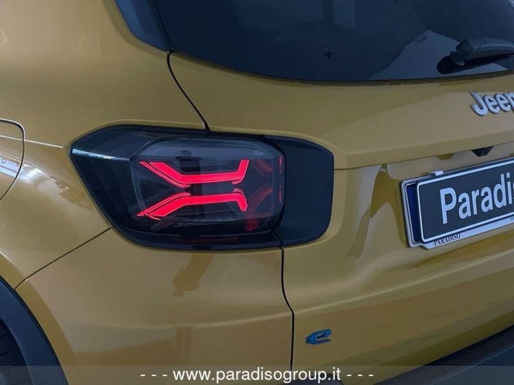 Jeep Avenger nuova a Catanzaro (8)