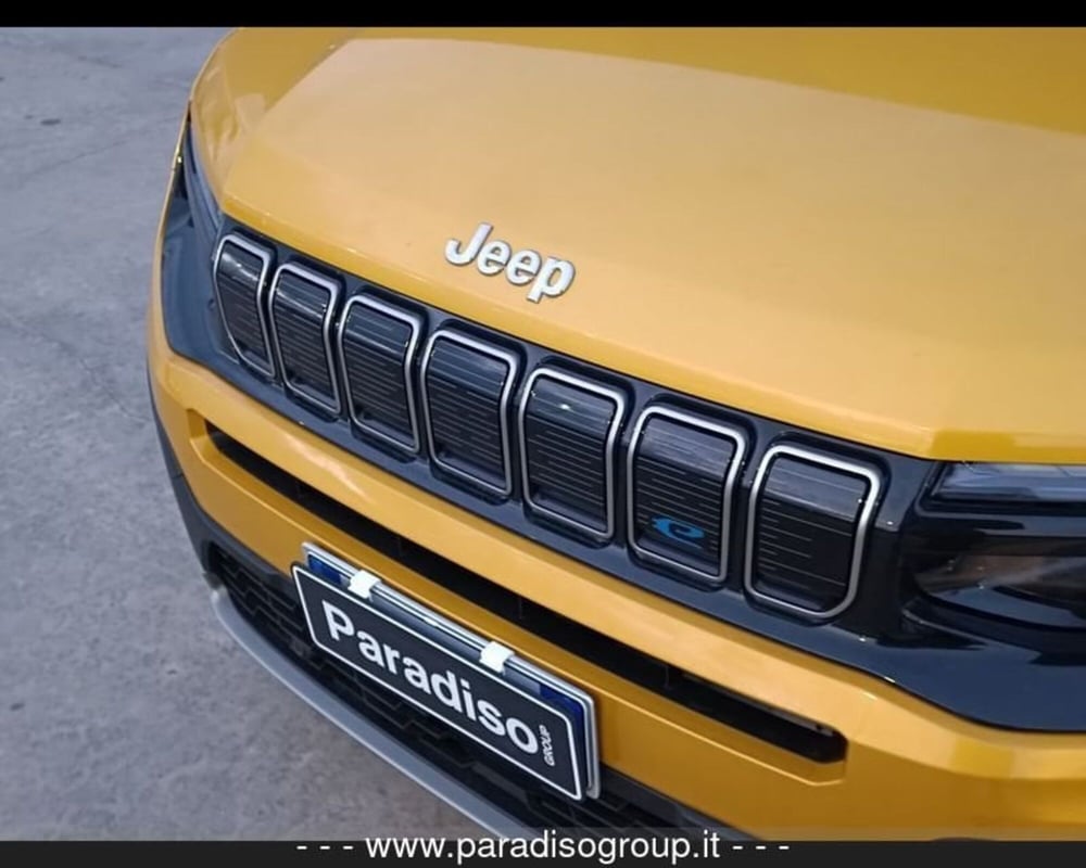 Jeep Avenger nuova a Catanzaro (12)