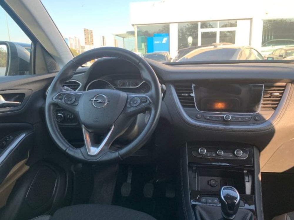 Opel Grandland X usata a Lecce (14)