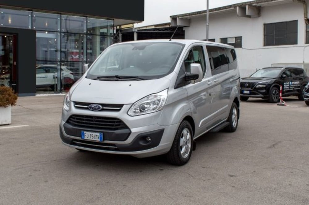 Ford Tourneo Custom usata a Latina (3)