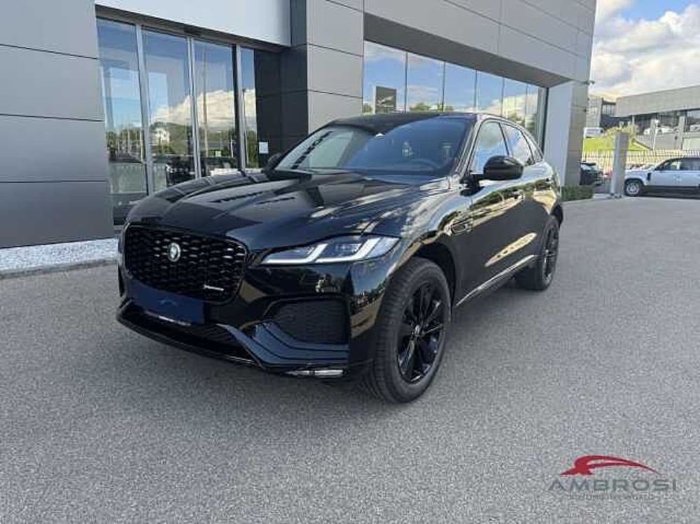 Jaguar F-Pace nuova a Viterbo