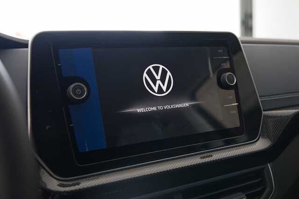 Volkswagen T-Cross nuova a Rovigo (4)