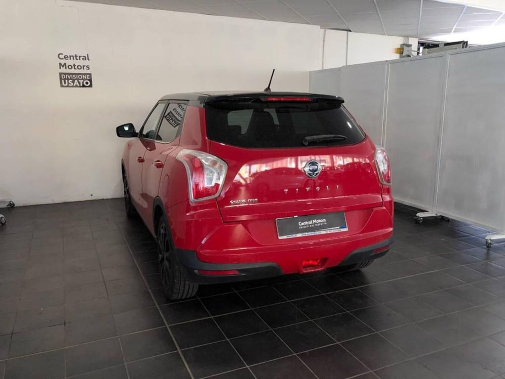 Ssangyong Tivoli usata a Torino (5)