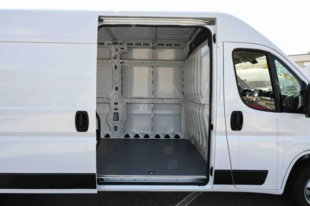 Fiat Ducato Furgone nuova a Torino (10)