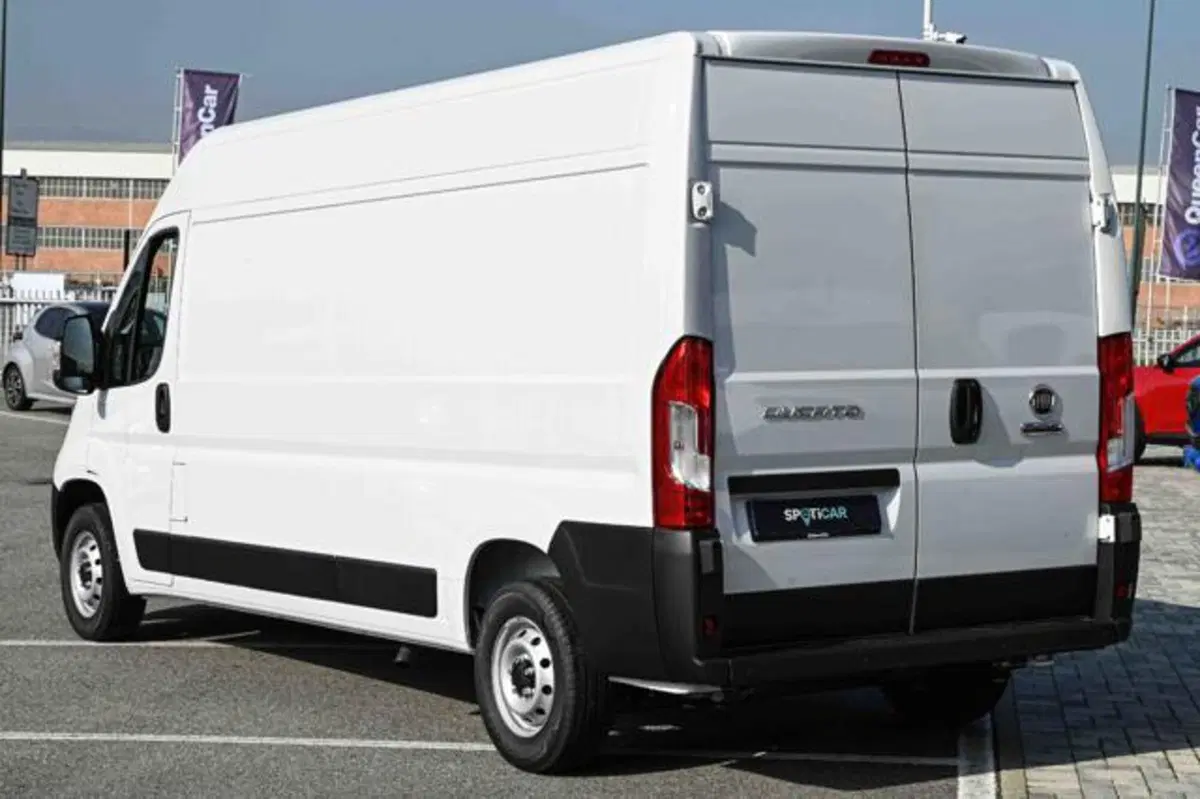 Fiat Ducato Furgone nuova a Torino (4)