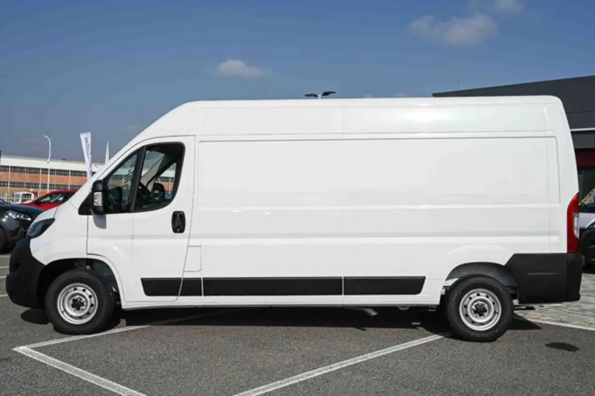 Fiat Ducato Furgone nuova a Torino (5)