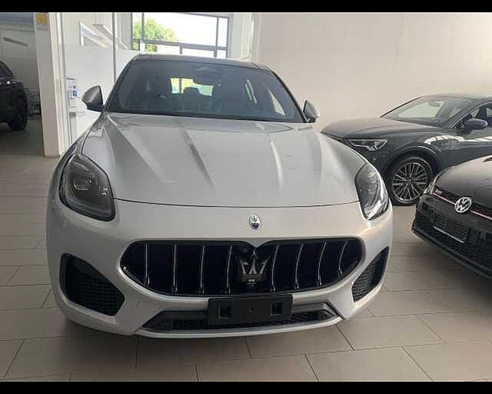 Maserati Grecale usata a Napoli (8)