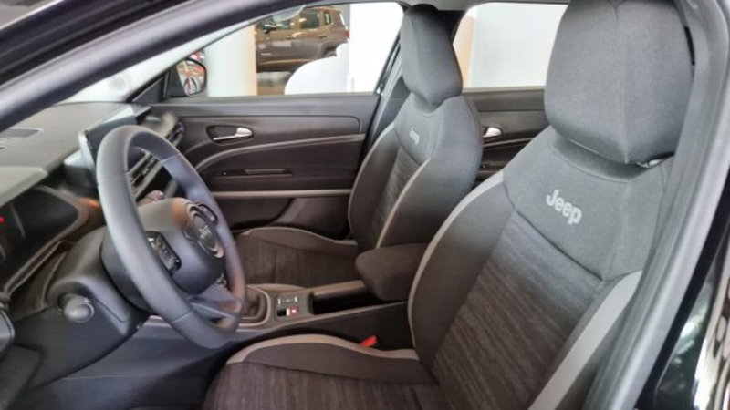 Jeep Avenger nuova a Modena (6)
